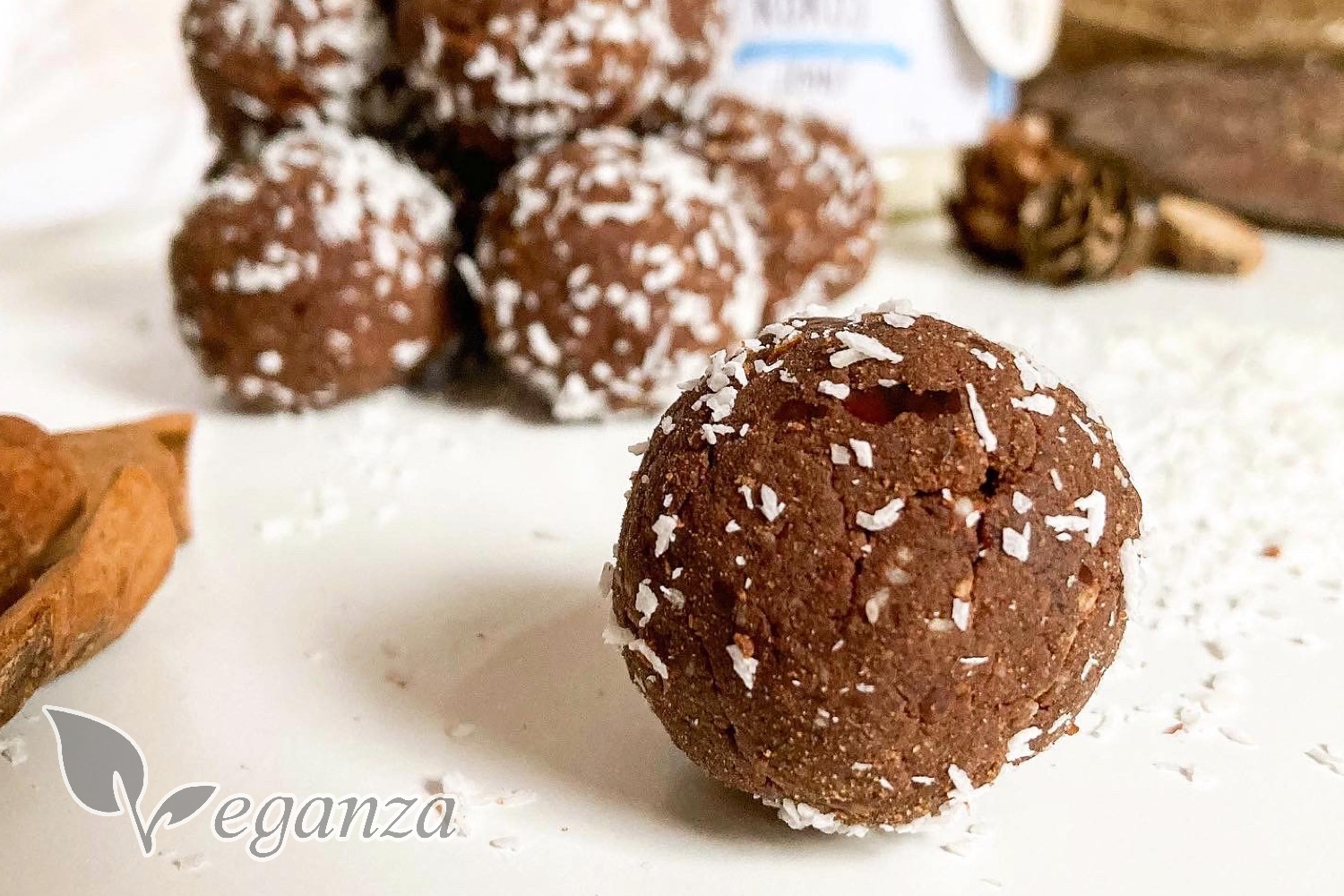  chocolate-cinnamon-coconut-balls