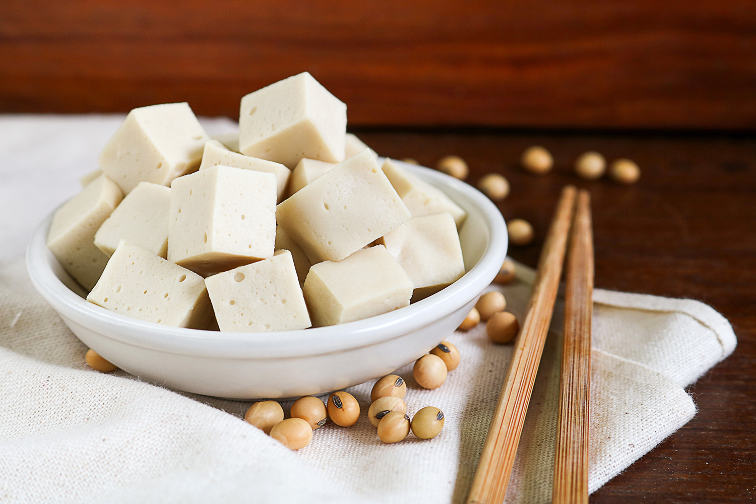 Tofu-natural-kostky